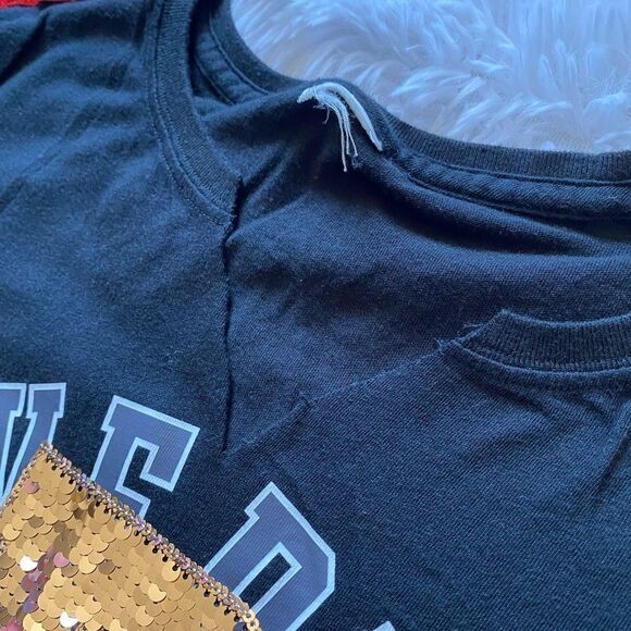 PINK Victoria’s Secret Black Gold Sequin T-shirt No size Tag Fits like Medium - Picture 3 of 4